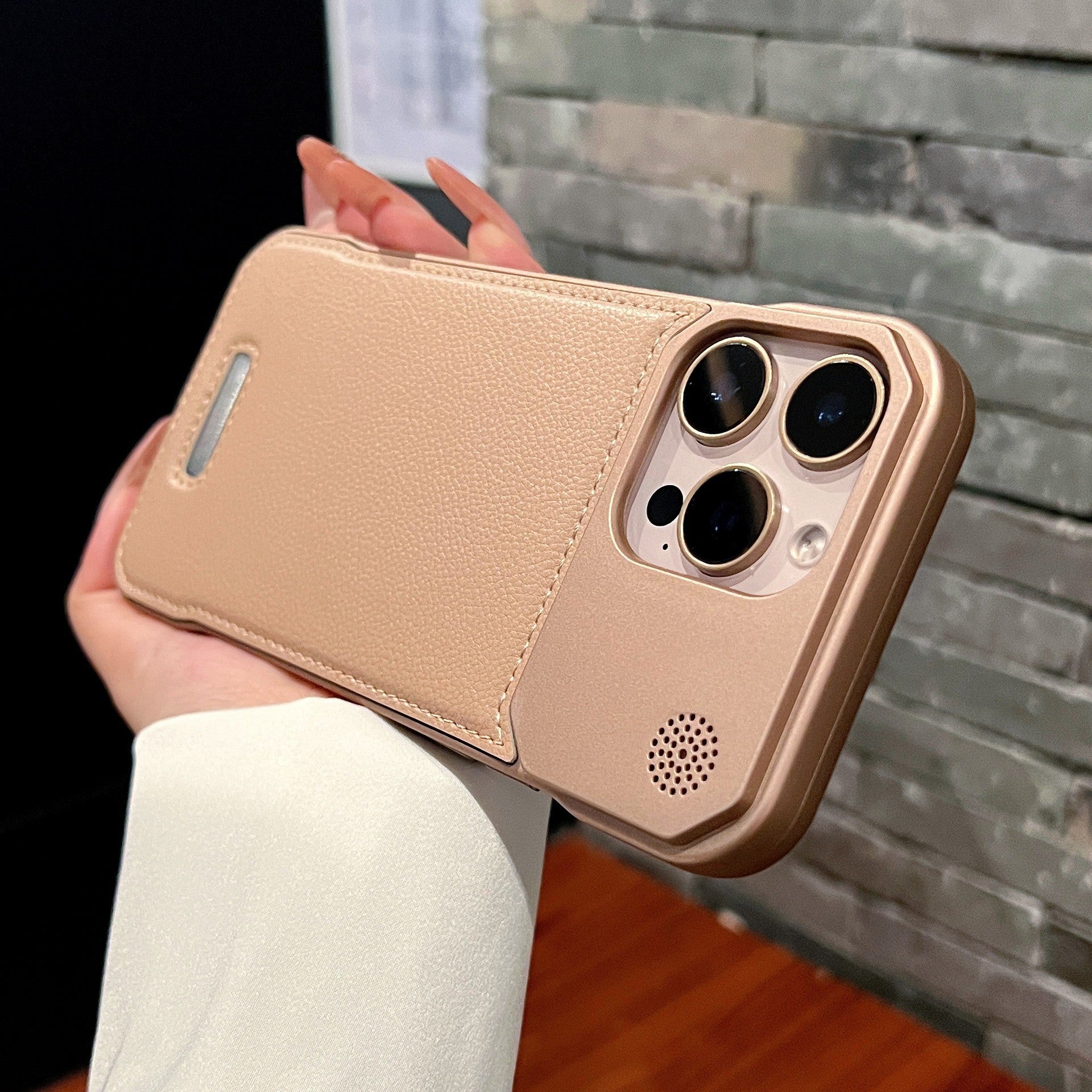 Iphone 17 Mettalic Case