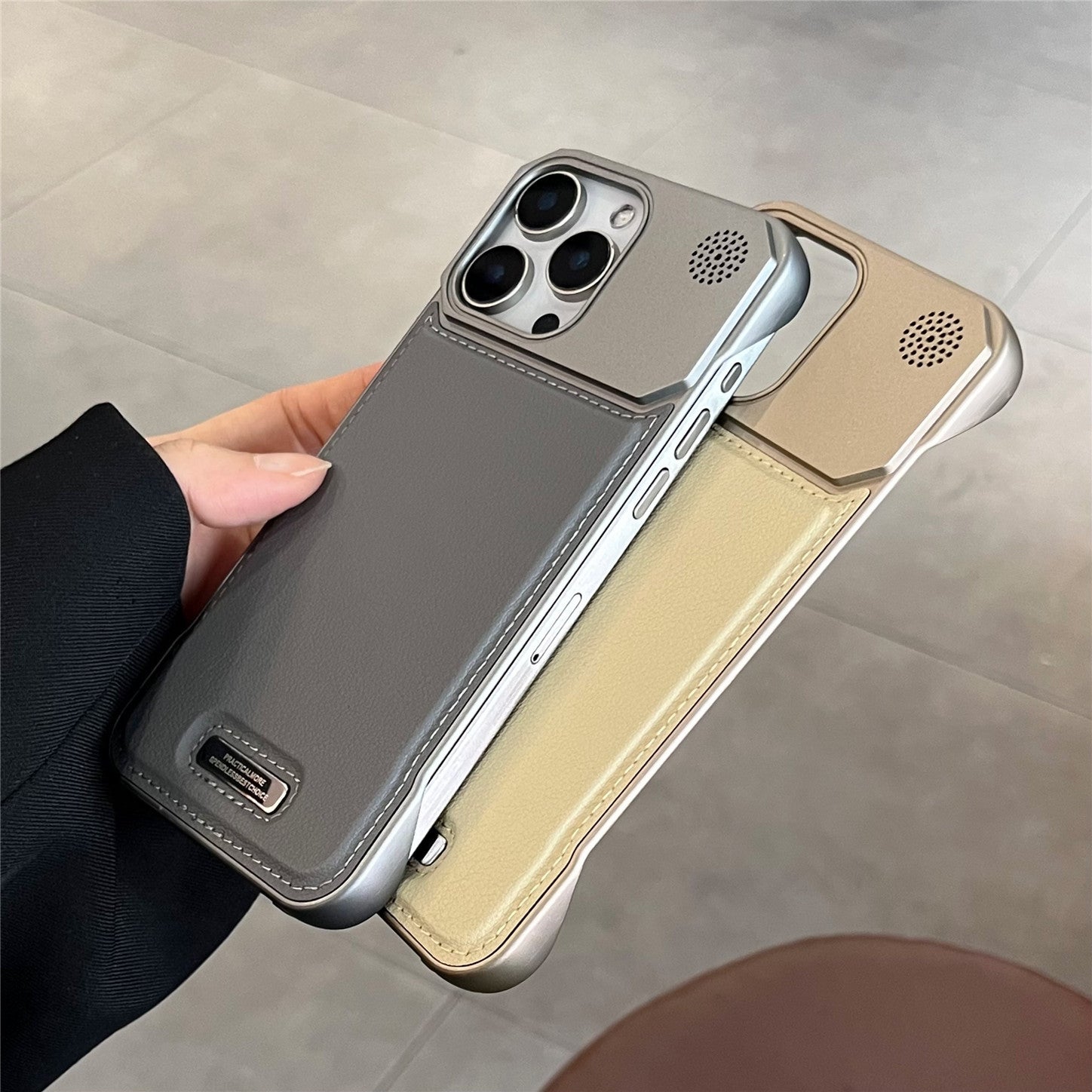 Iphone 17 Mettalic Case